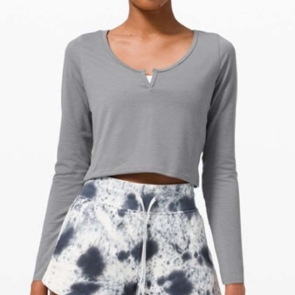 Lululemon cropped Henley top Anti-Stink